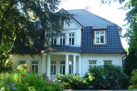 Neues Dach für Stadtvilla